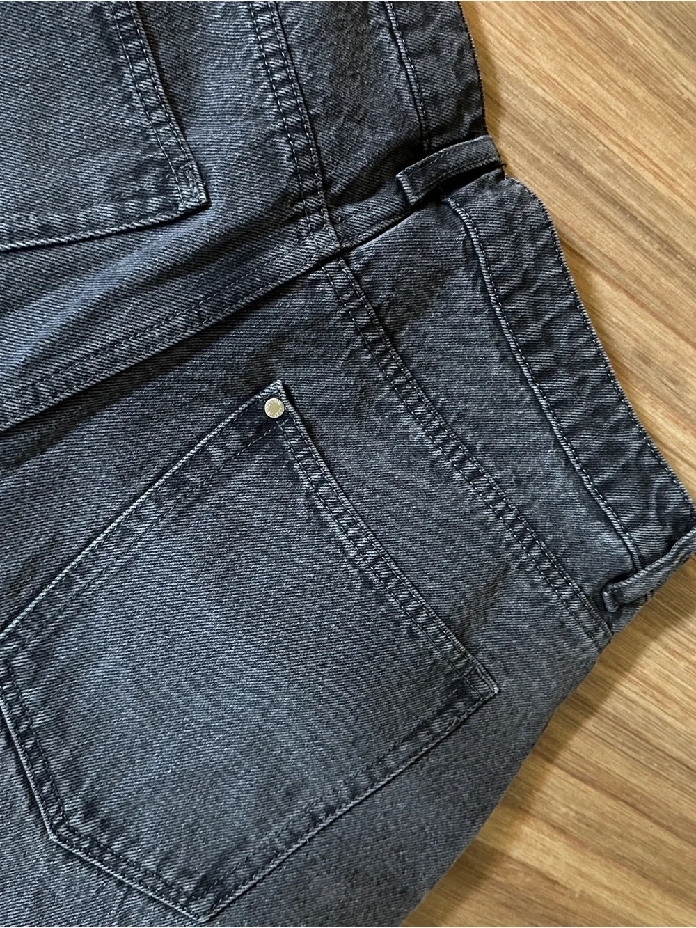 H&M Vintage Denim High-Rise Washed Black Denim Shorts - Size 10/Large